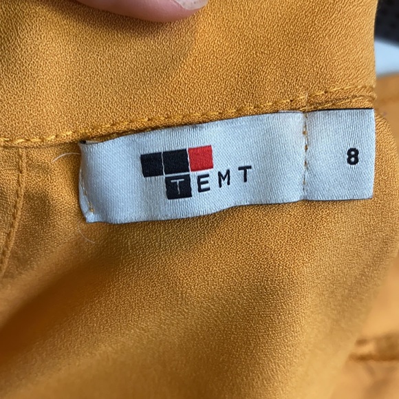 Mustard Yellow Sleeveless Blouse - Picture 5 of 8